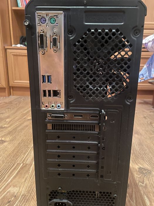 Vand PC pentru gaming