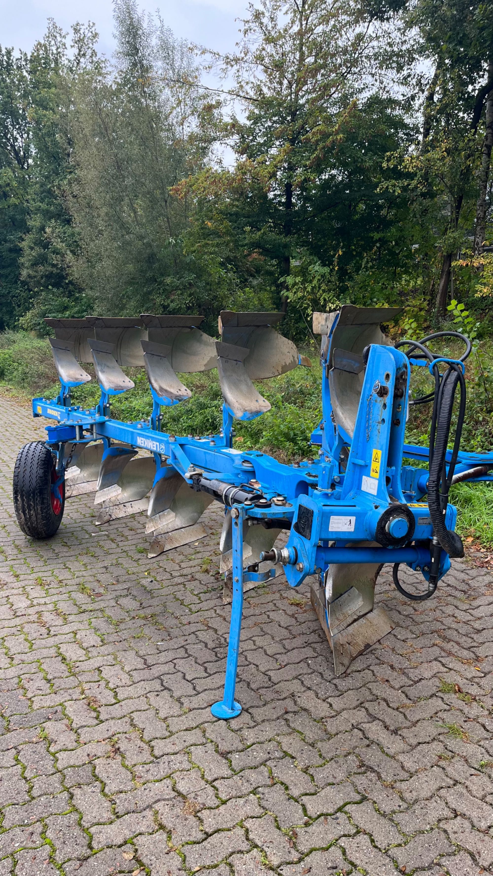 Lemken Europal 7. Case, Claas, John Deere, Belarus tortadi