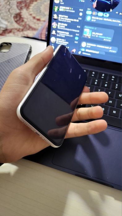 Iphone 11 ideal 64/100