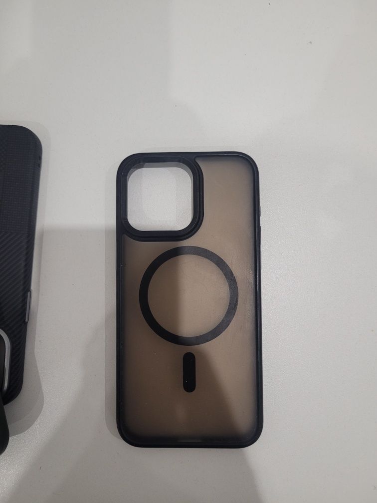 Чехлы на iPhone 15 pro max