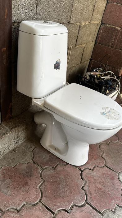 Продается унитаз