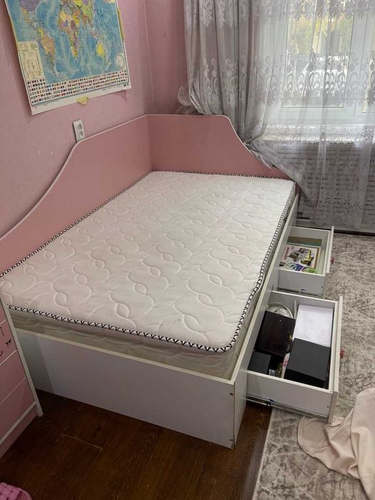 Детский мебельный гарнитур. Кровать с матрасом + шкаф + тумба
