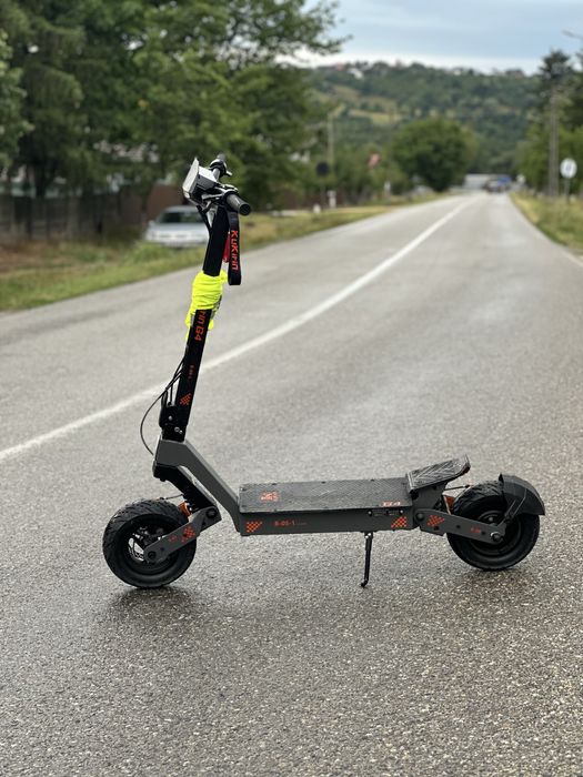 Vand g4 stricat.(trotineta)