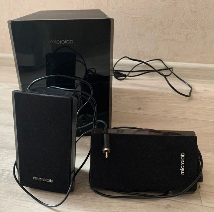 Колонки и сабвуфер Microlab