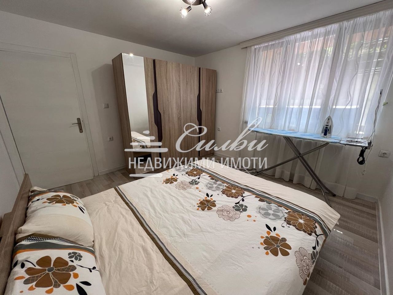 Дава се под наем Етаж от къща в Шумен, Пожарната - 53 кв.м за 357 € - Снимка #4