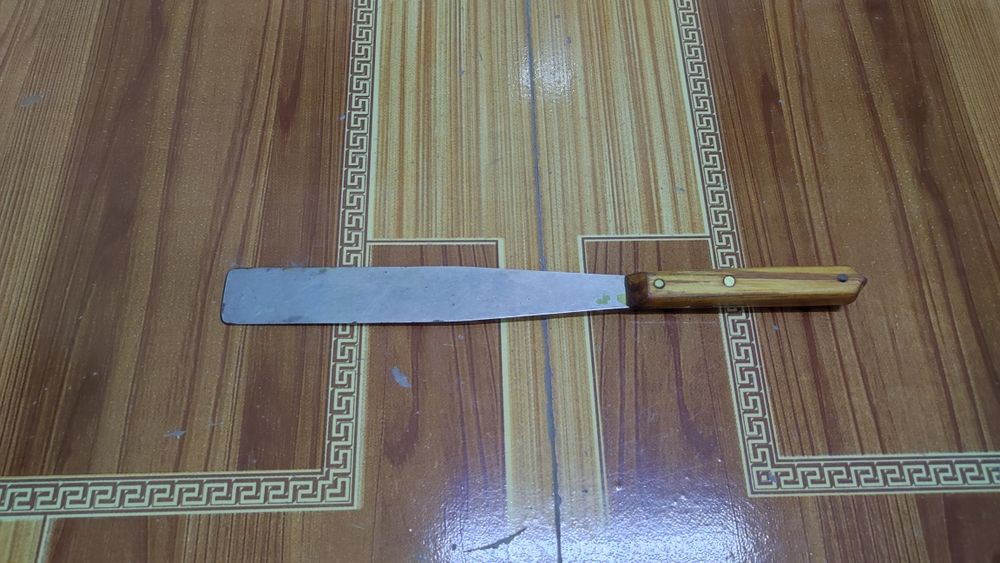 Продам кондитерский нож