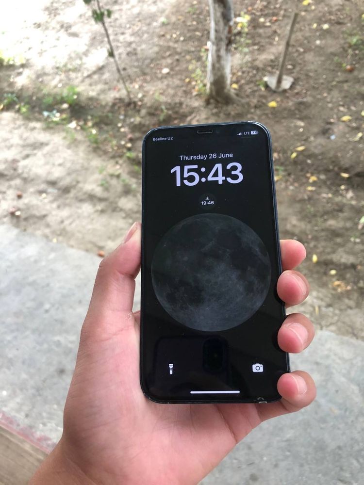 Iphone 12 xolati yaxshi