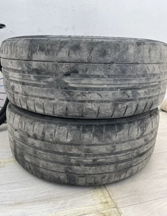 215/45R17 шины 2шт
