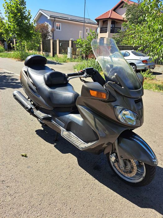Suzuki burgman 650