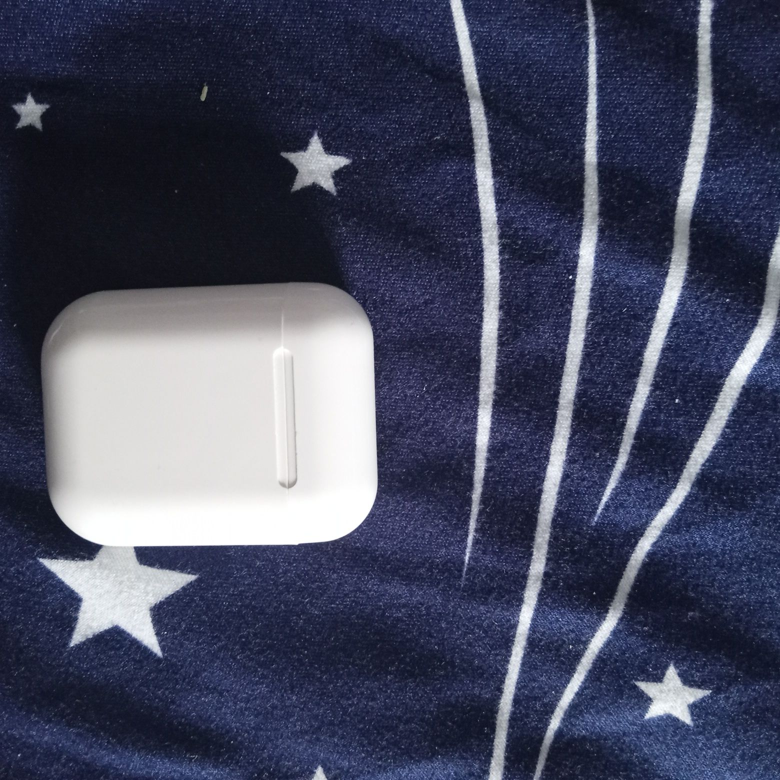 Vând casti wireless fara încărcător preț 30 lei