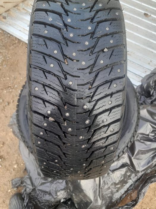 продам балоны на машину новые