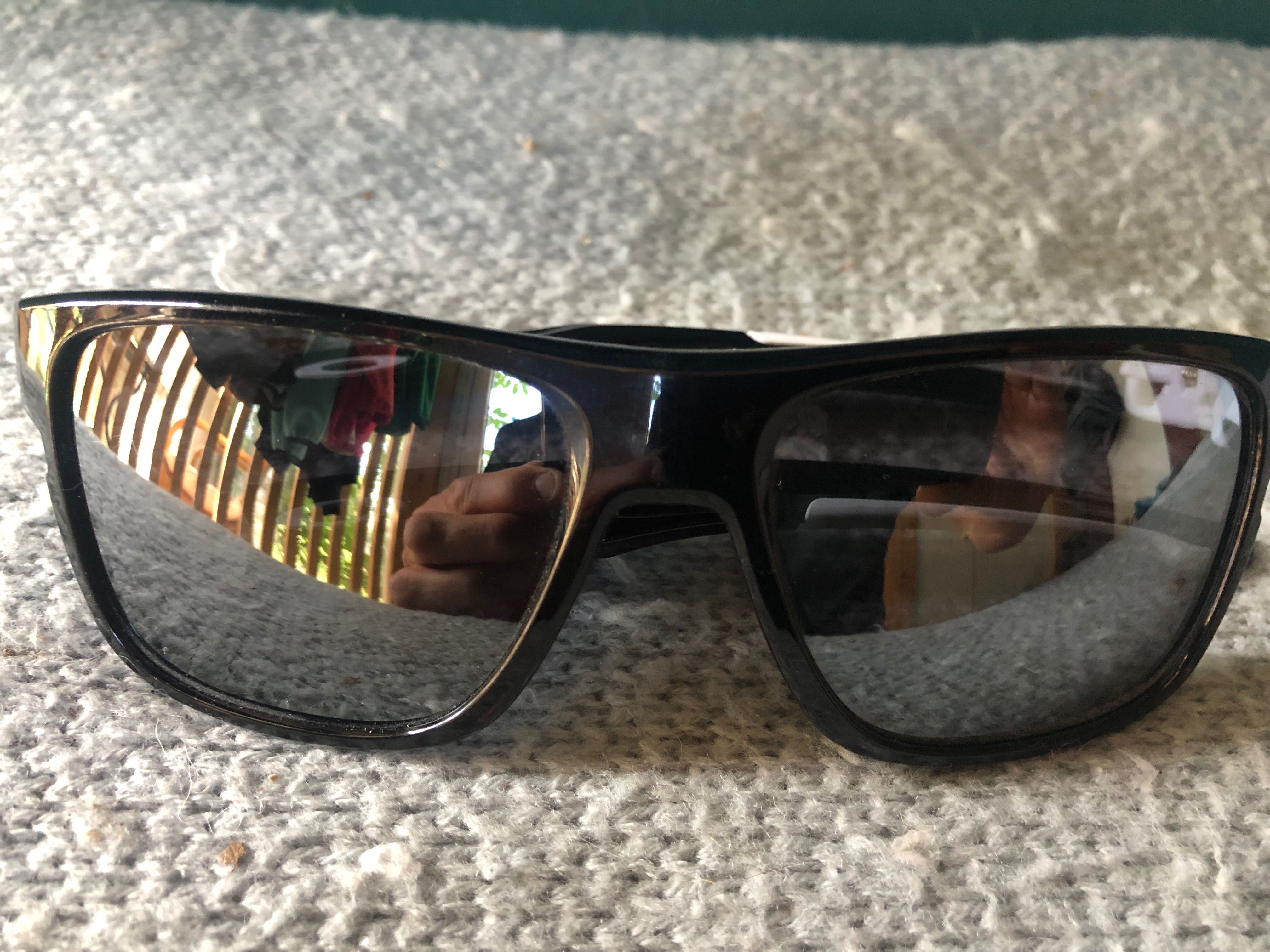 Oakley слънчеви очила