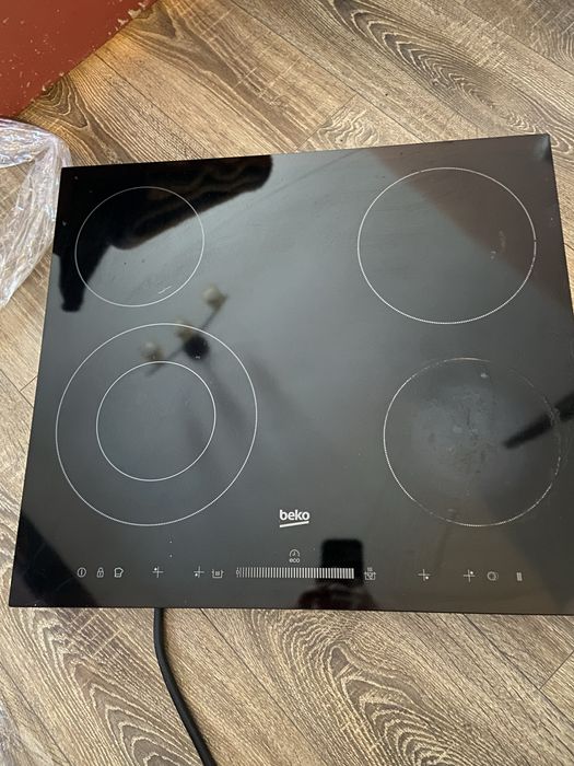 Plita cu inductie Beko HIC64502T 6700 W