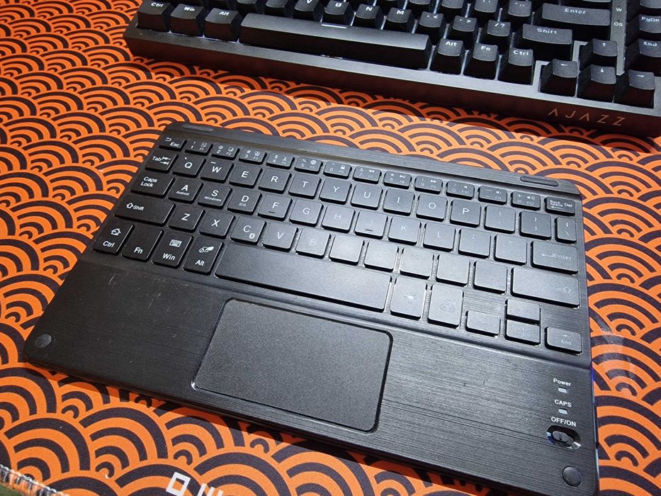 Tastatură wireless pentru tabletă