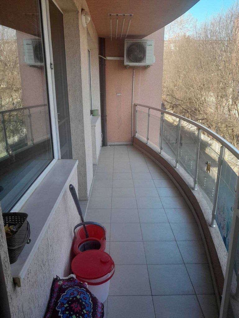 Дава се под наем Тристаен апартамент в Варна, Трошево - 100 кв.м за 561 € - Снимка #9