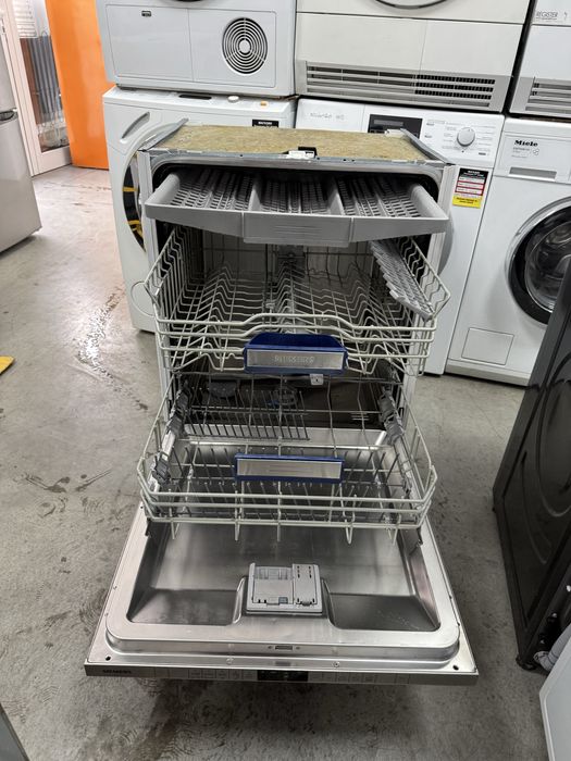 Съдомиялна SIEMENS 60см