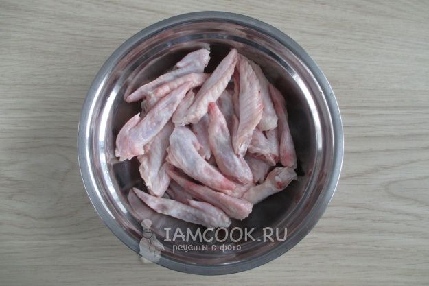 Корм для собак, кошек, крылышки куриные