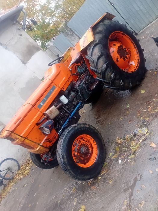 Tractor fiat 450 functional si al dezmembrezrez