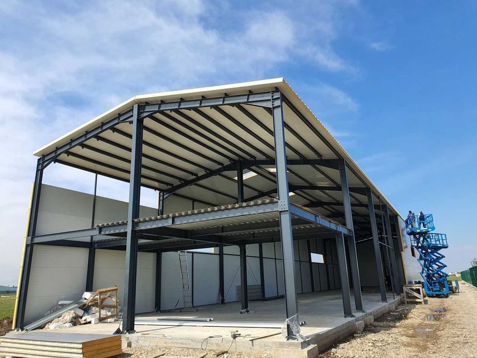 Vand și confecționez hale metalice diferite dimensiuni.