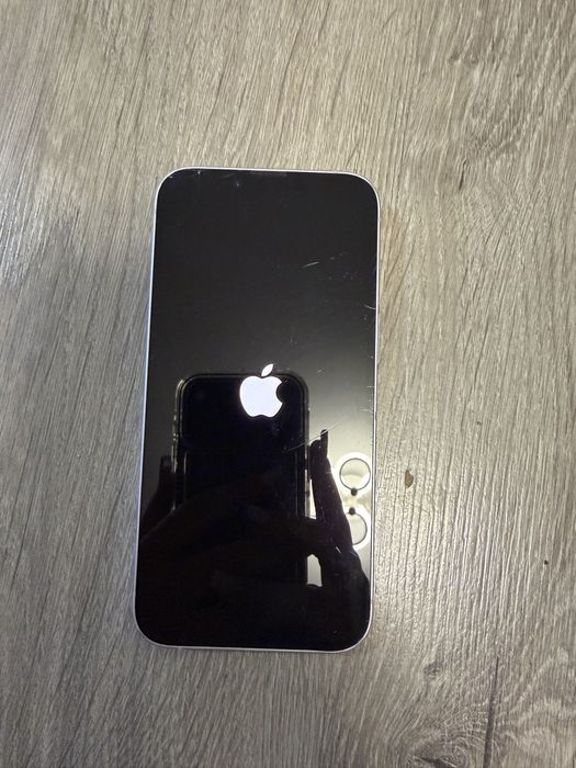 iPhone 14 simplu