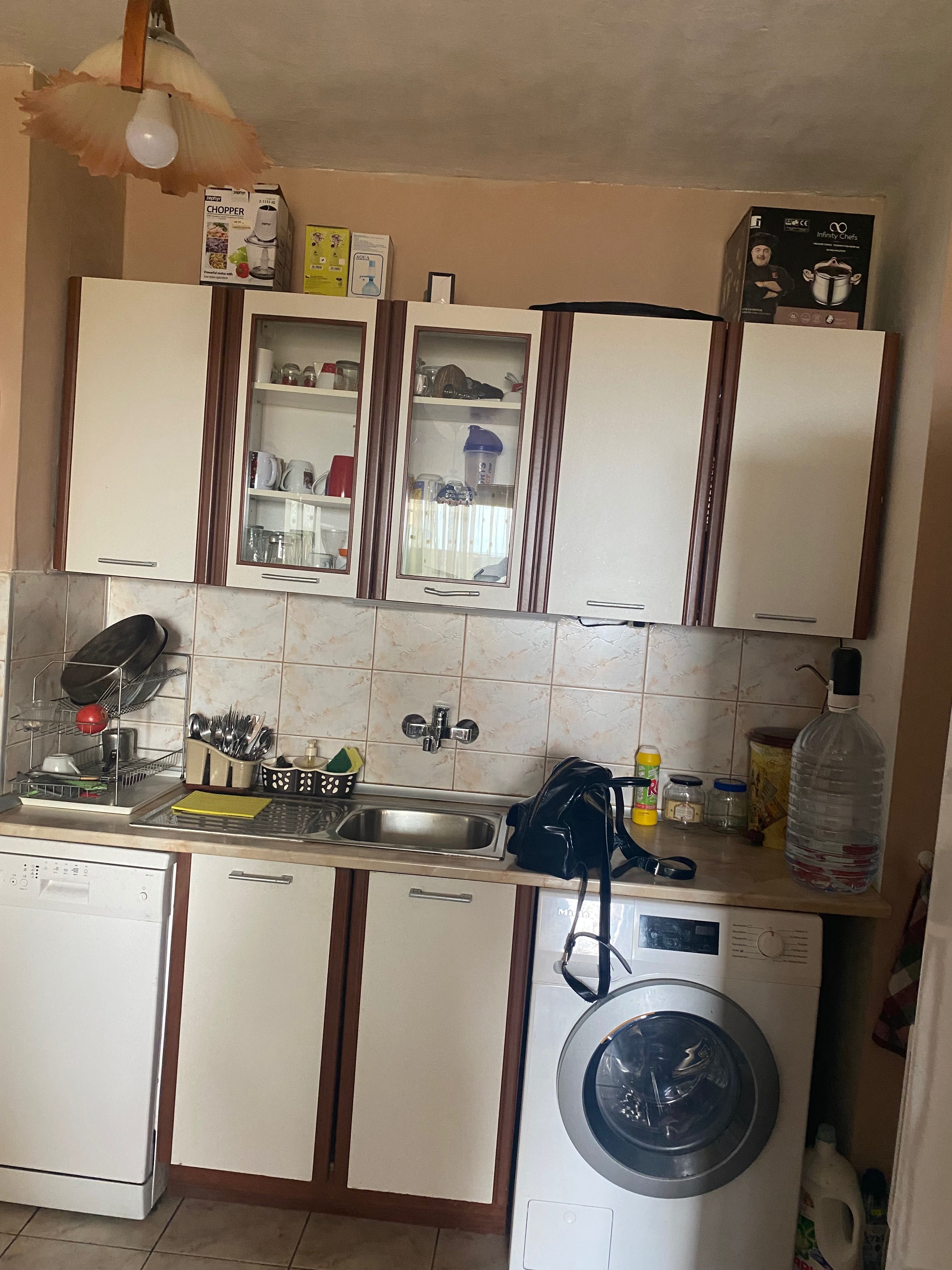 Продавам модулна кухненска мебел
