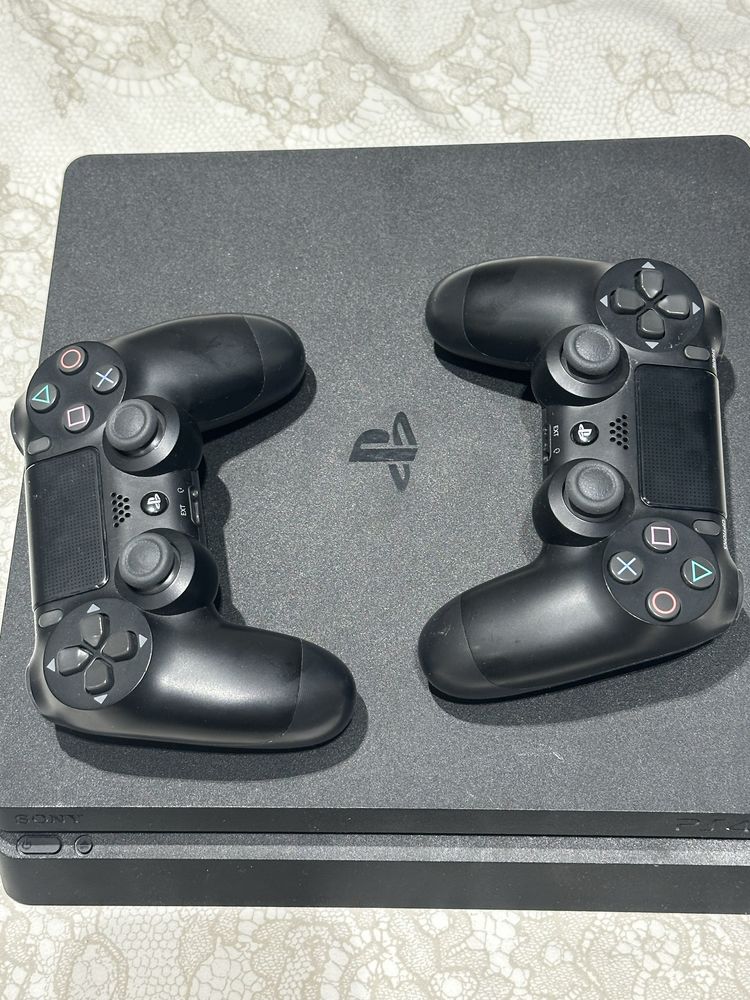 Продается Отличный PS 4 Slim 1Tera