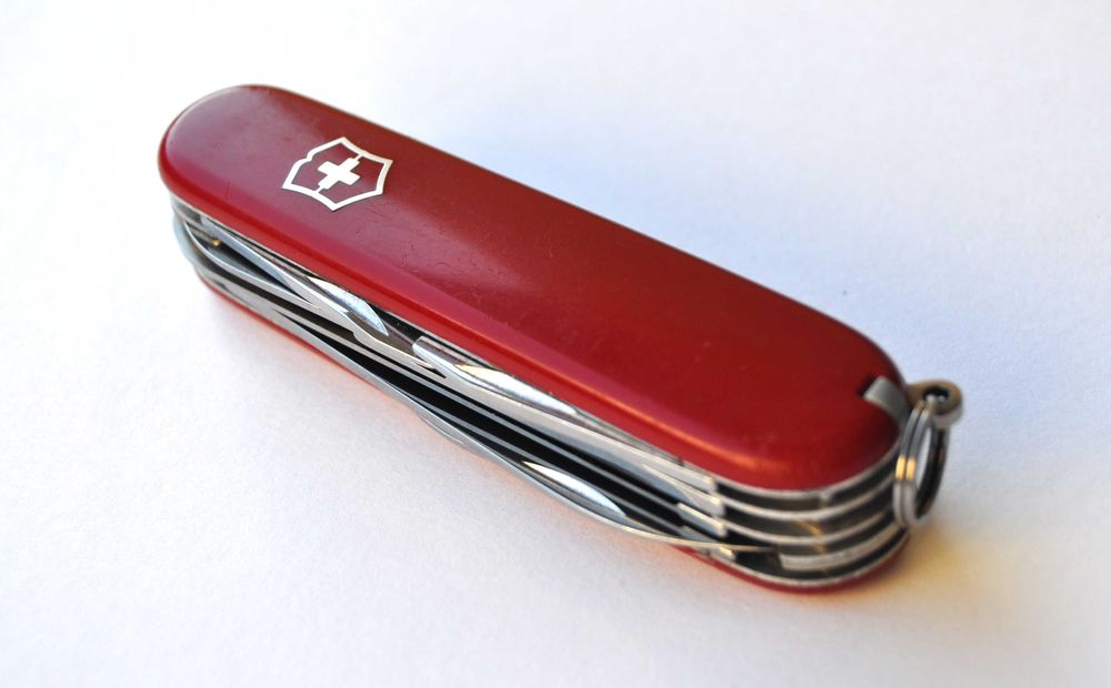 Швейцарско ножче Victorinox Huntsman