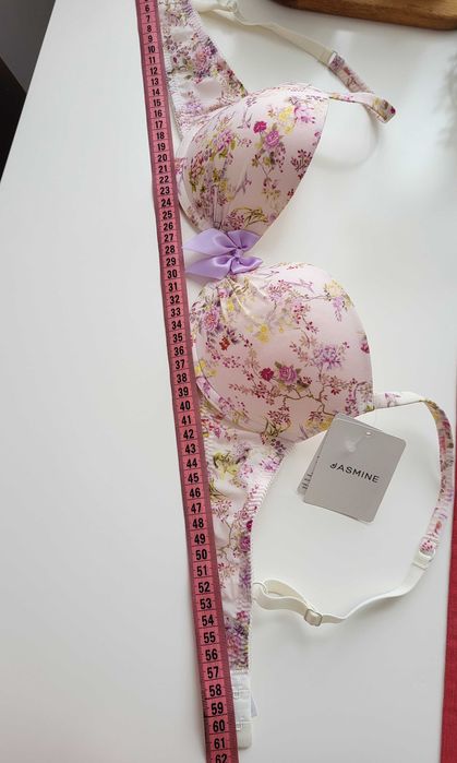 Suiten , brand Jasmine