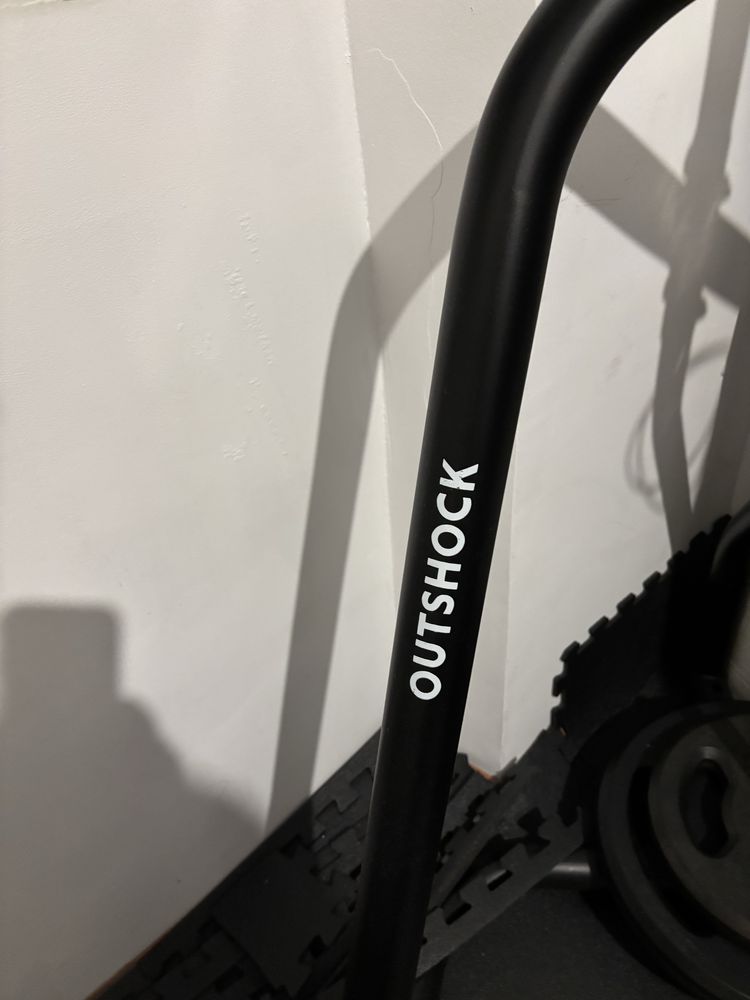 Combo Sac de box + suport de podea Outshock