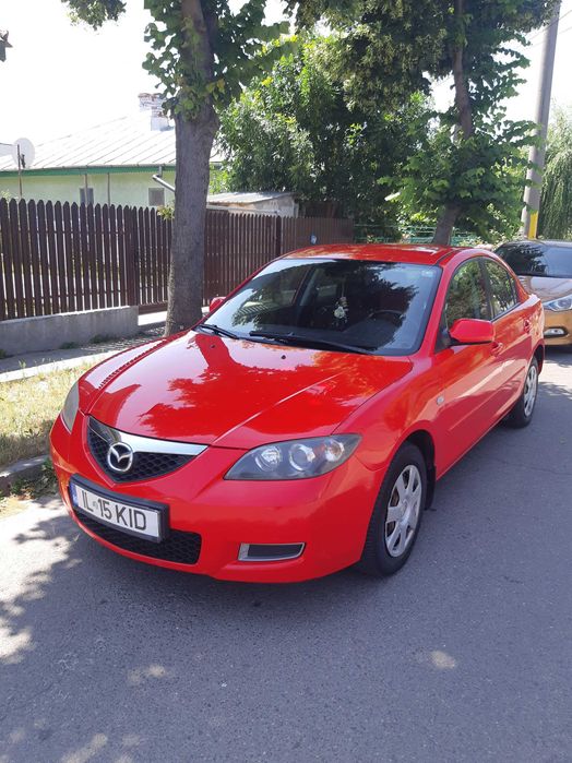 Vand Masina mazda 3 sedan