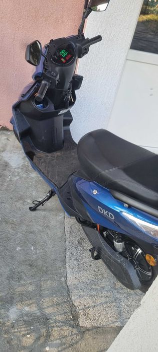 Vând scuter electric Slane Y-02,