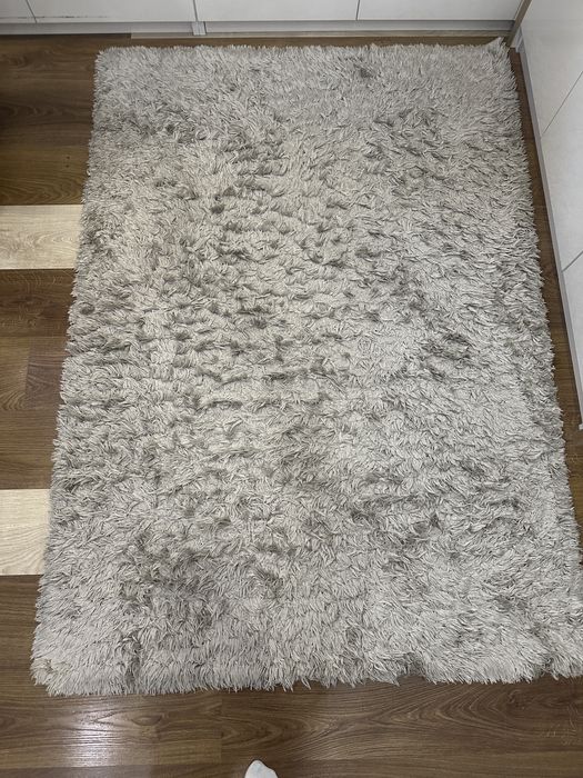 Килим за стая бежаво-кафяв