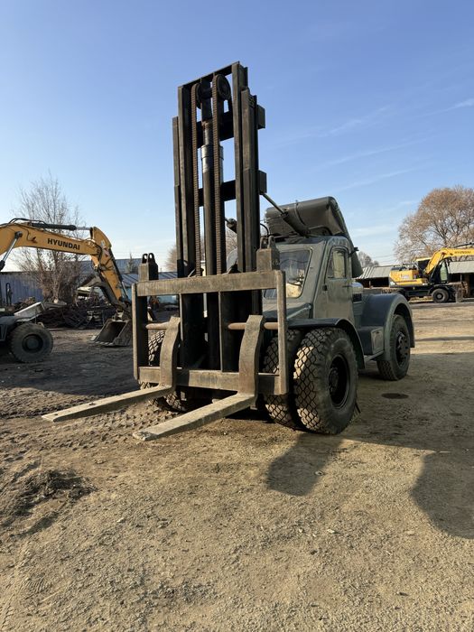 вилочный погрузчик 10 тонн