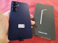 -Samsung S25, Nou, Nefolosit, 256Gb, 12Ram, 0 cicluri incarcare, Sigil