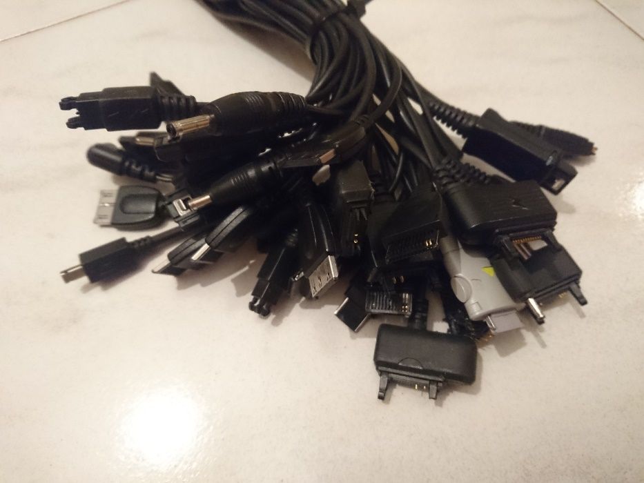 Стари GSM апарати Зарядни за ГСМ Слушалки телефони