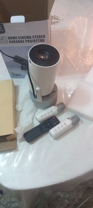 Проектор + караоке новый
