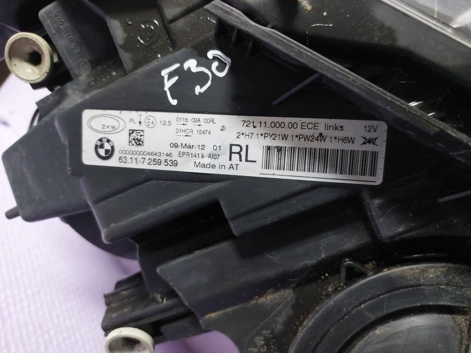 faruri BMW Seria 3 F30/F31 stânga + dreapta xyz