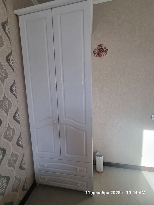 Срочно продам платьяной шкаф в отличном состоянии