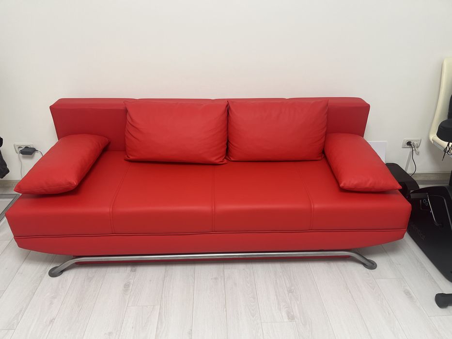 Vand canapea extensibila din piele