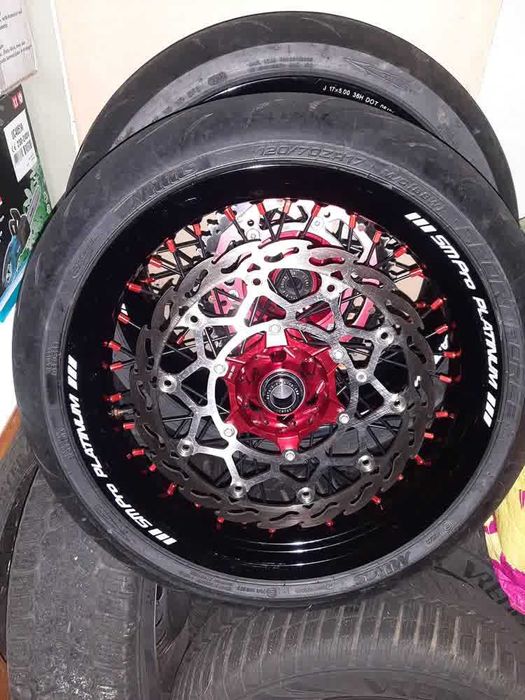 Beta 300rr enduro și supermoto