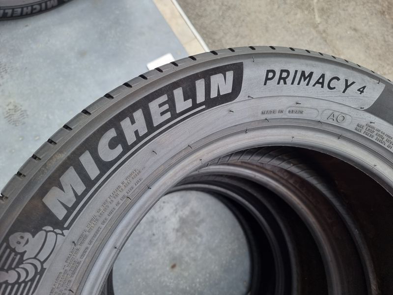 235/55/18 MICHELIN 4бр