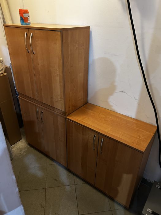 Продам шкафы в кол-ве 3шт каждый по 5000