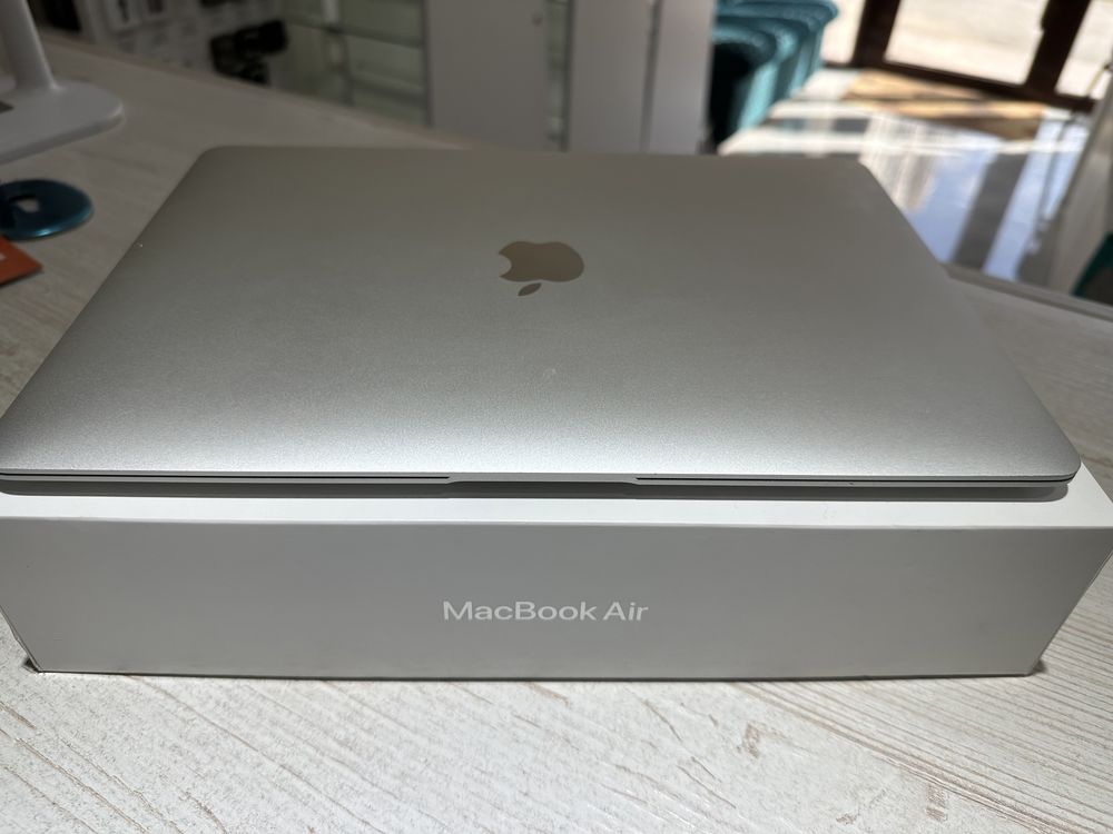 Macbook air M1 + Кожанная сумка