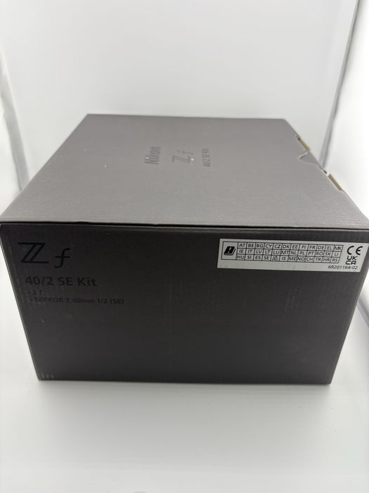 Nikon Zf Aparat Foto Mirrorless Kit Obiectiv 40mm f/2 SE, nou!