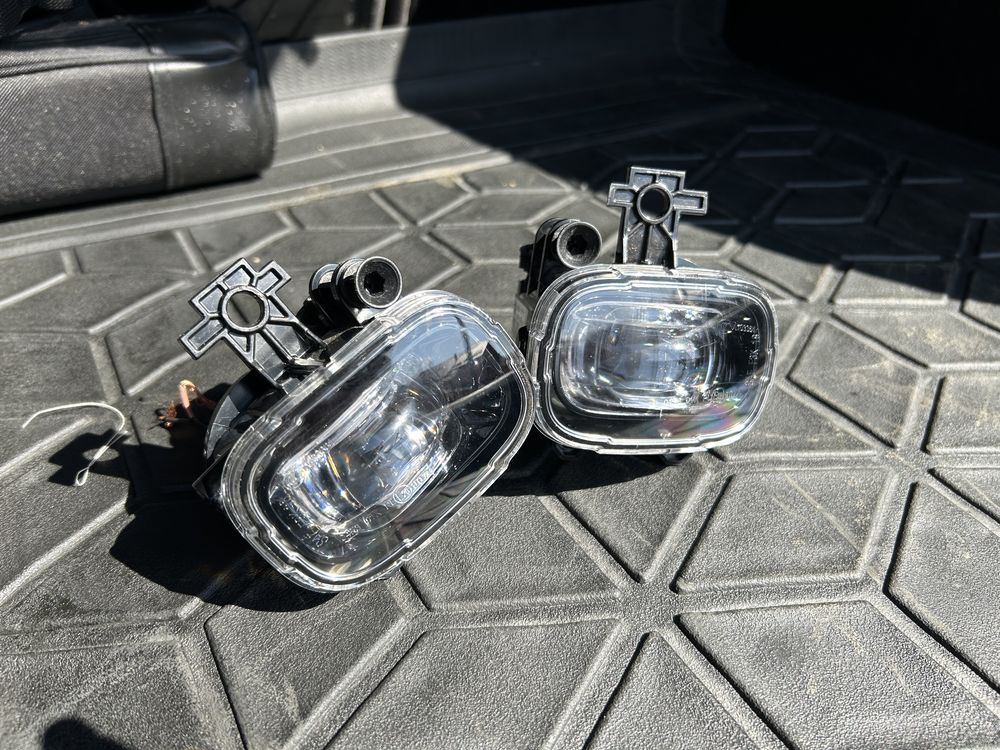 Proiector ceata LED Renault Arkana Zoe Talisman Megane.