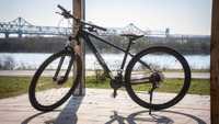 Bicicleta CUBE AIM_EX 29' + CADOU