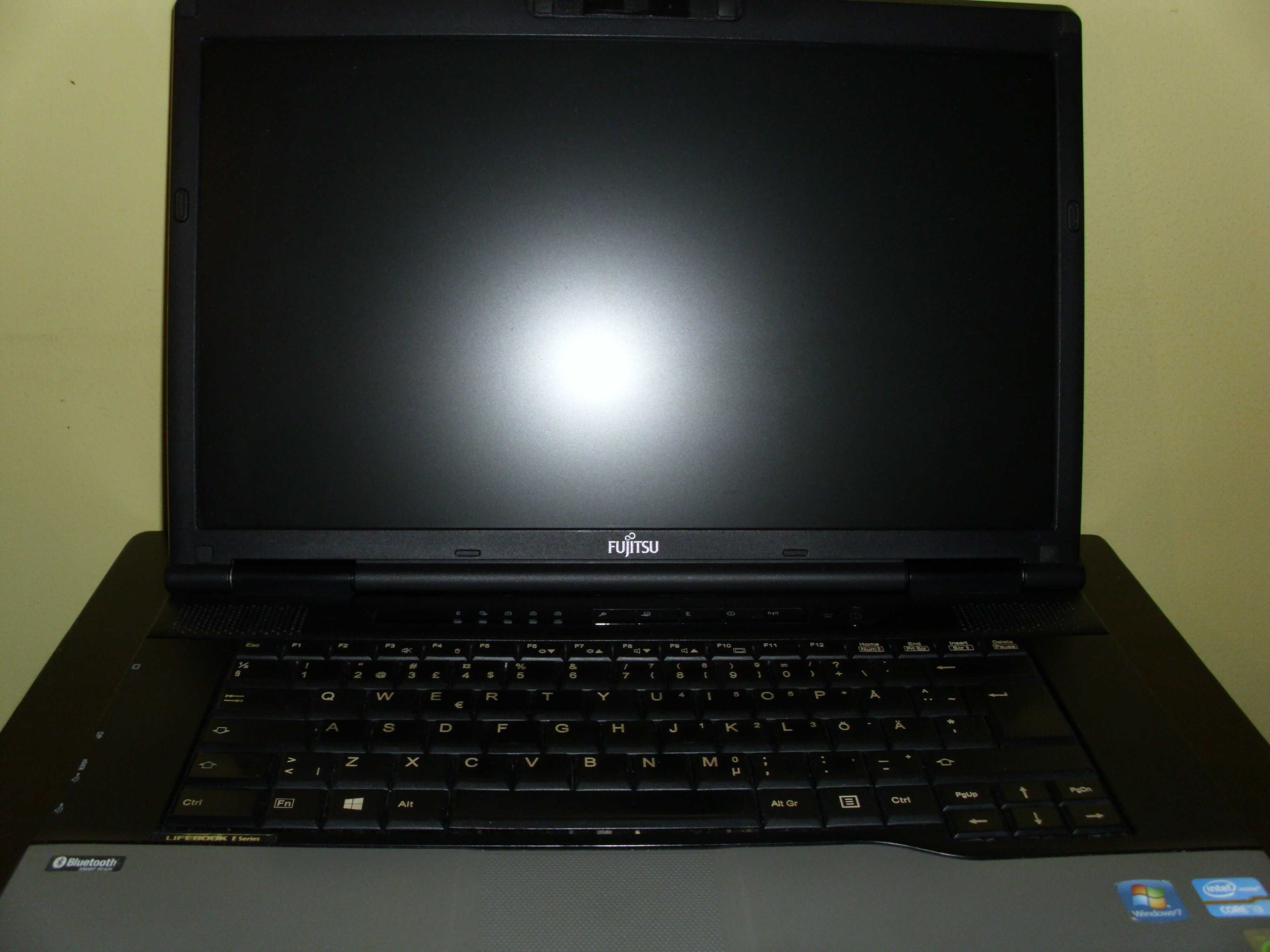 Fujitsu Lifebook E752, 8GB ram , Windows 10 Home 64bit