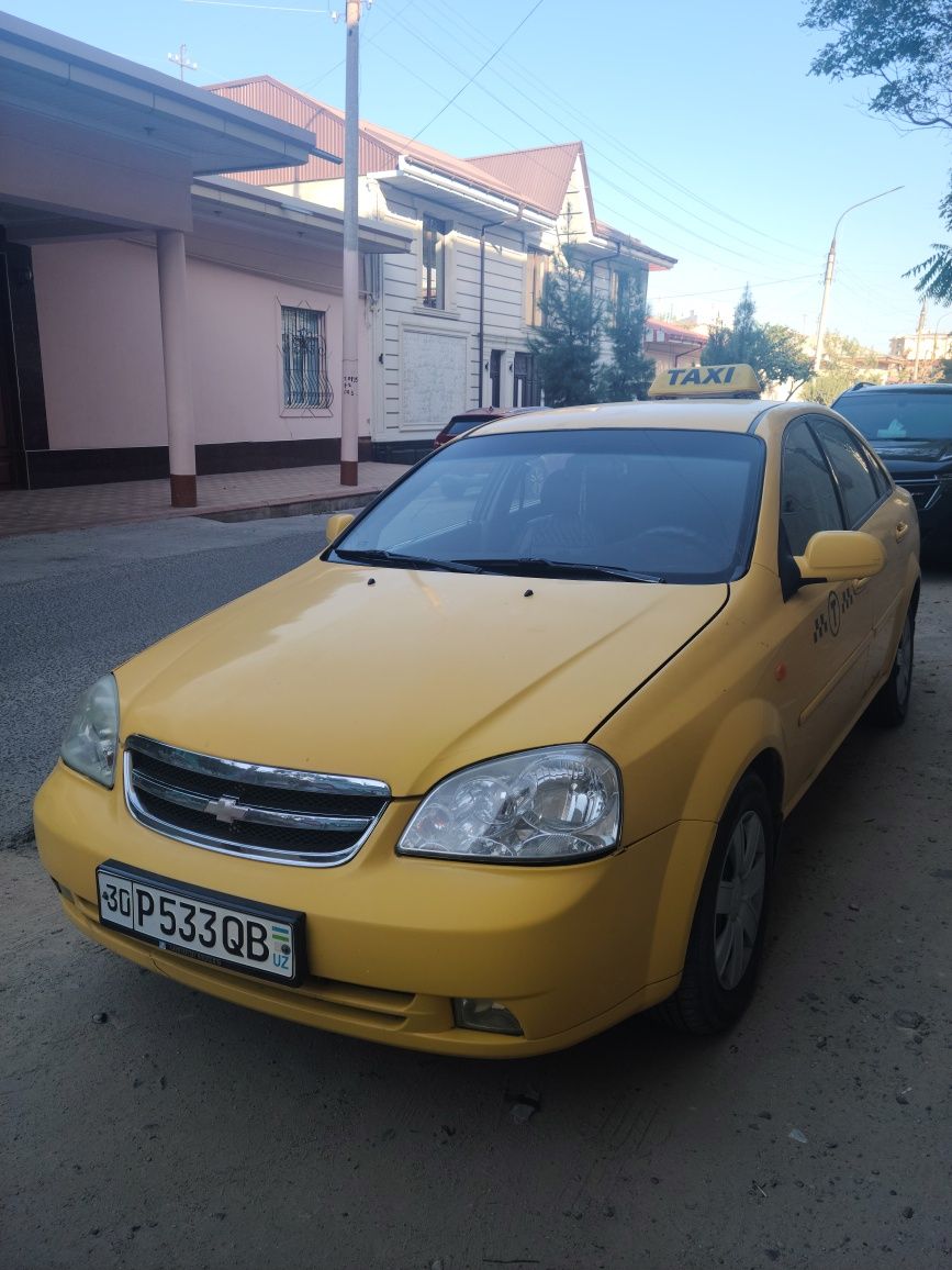 Lacetti optra taxi arenda
