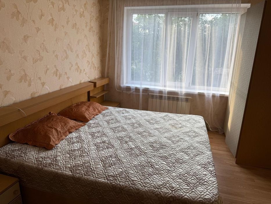 продам спальный гарнитур.