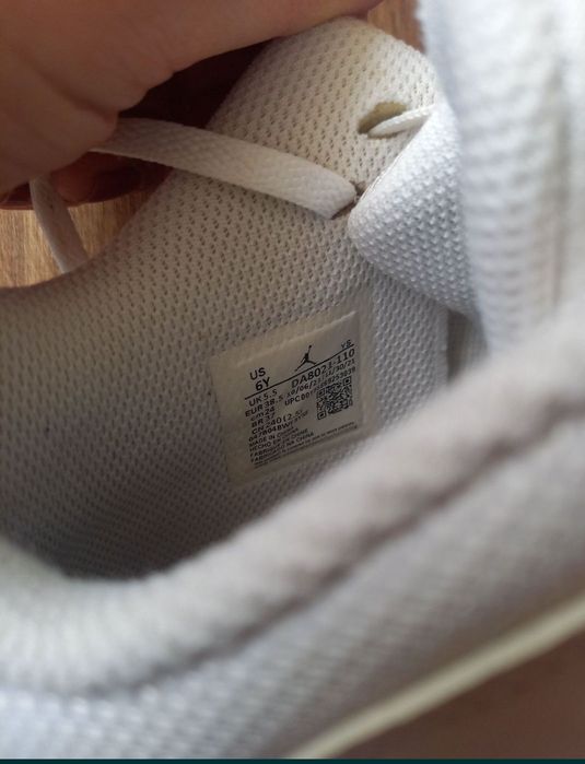 Adidași Jordan aura Max 3 38